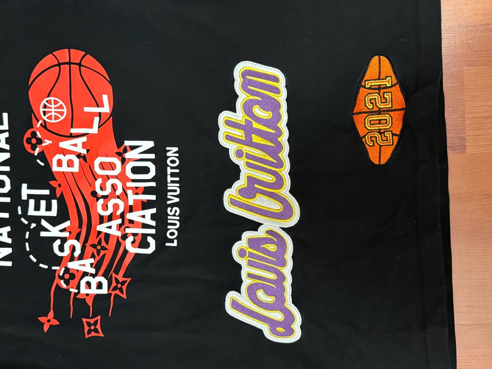 Tee-shirt NBA Noir – Taille M – Fabriqué en Italie – Avec facture d'origine – photo 7